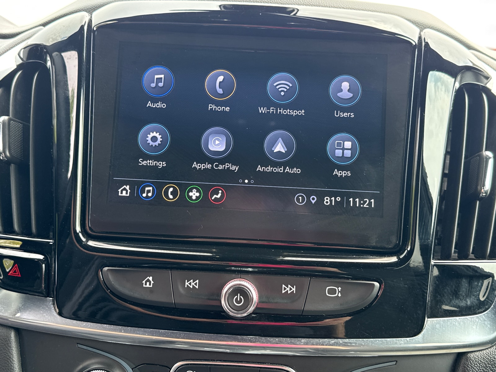 2023 Chevrolet Traverse 1LT - Photo 12