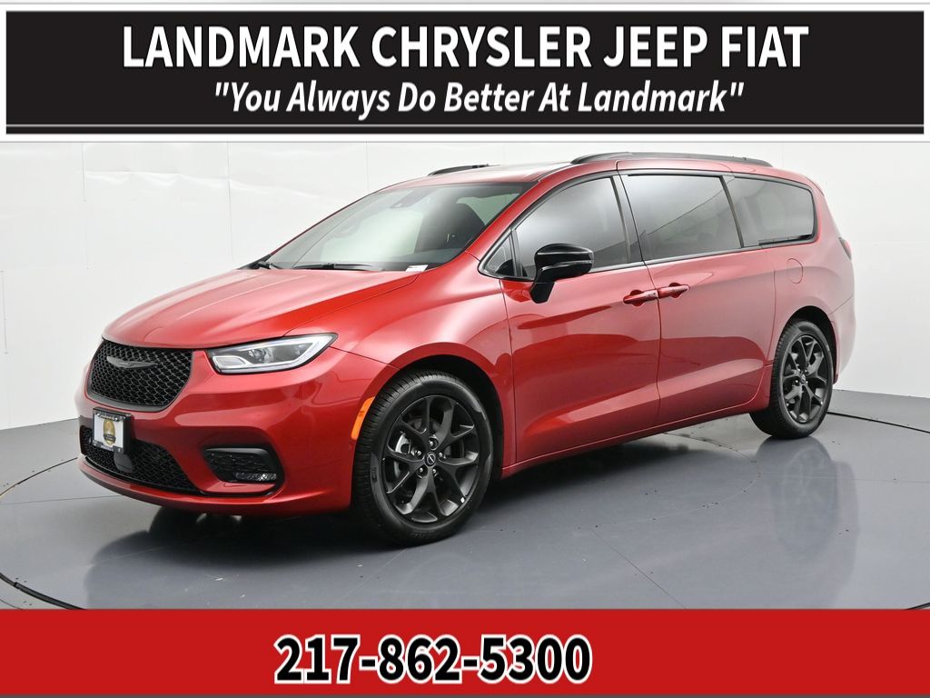 2026 Chrysler Pacifica Select Passenger Van