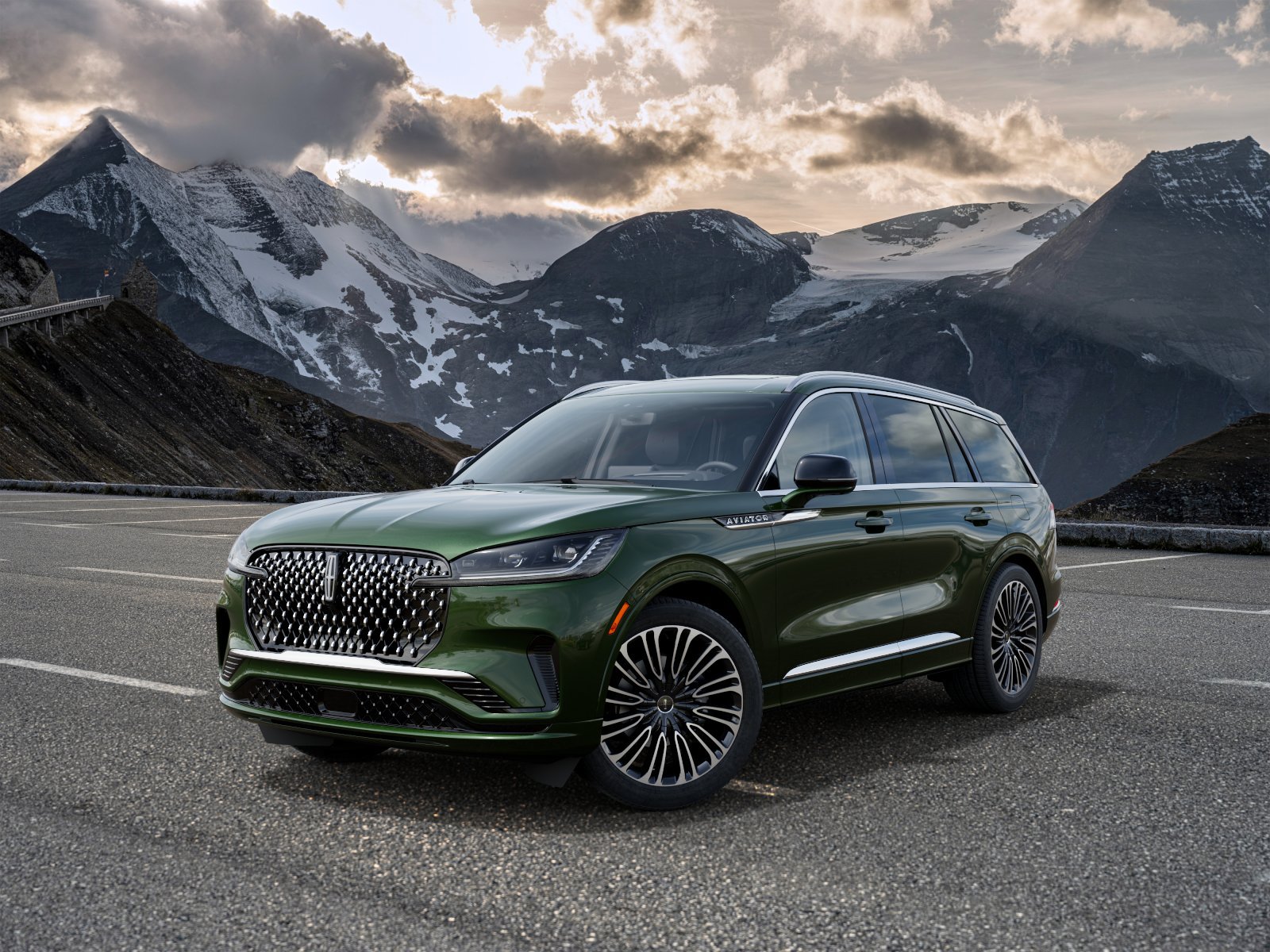 New 2027 Lincoln Aviator Black Label SUV