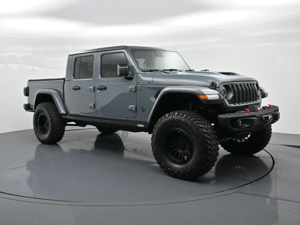 Used 2025 Jeep Gladiator