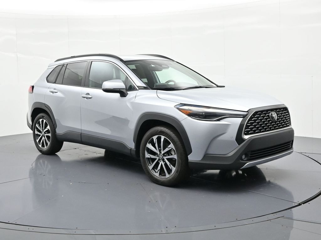 Used 2024 Toyota Corolla Cross XLE SUV