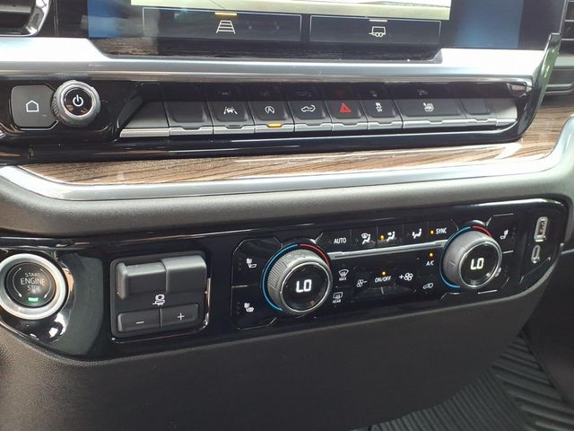 2025 Chevrolet Silverado 1500 LT - Photo 10