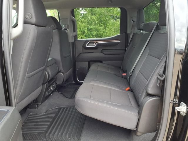 2025 Chevrolet Silverado 1500 LT - Photo 17
