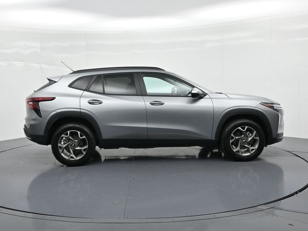 Used 2025 Chevrolet Trax