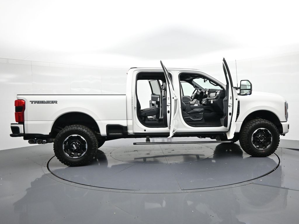 2026 Ford F-250 Super Duty Platinum - Photo 27