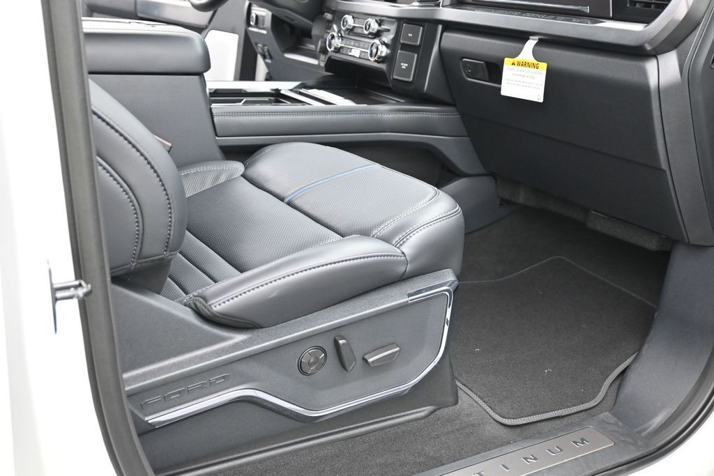 2026 Ford F-250 Super Duty Platinum - Photo 10