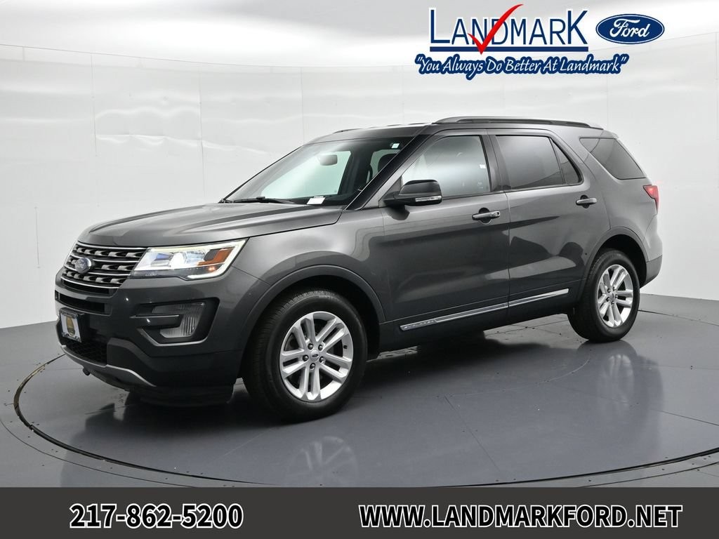 Used 2017 Ford Explorer XLT SUV for sale in Springfield, IL