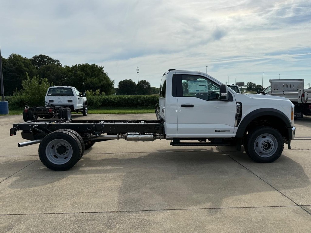 New 2026 Ford F-450SD XL Chassis