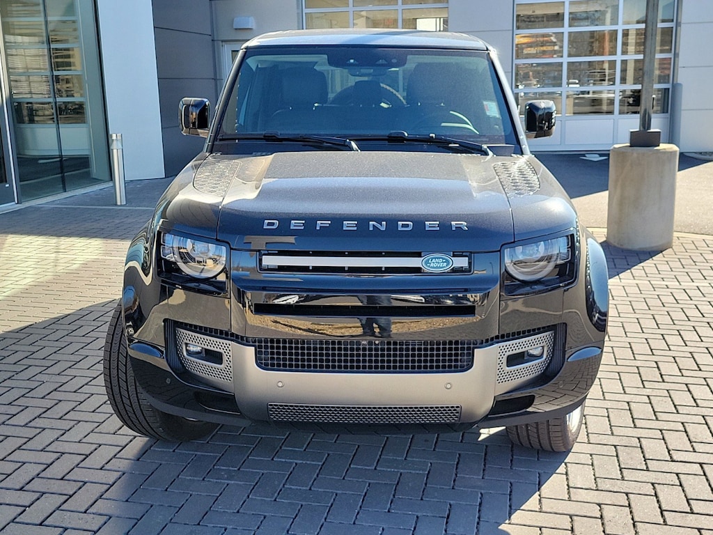 Certified 2025 Land Rover Defender X-Dynamic SE 110 P500 X-Dynamic SE