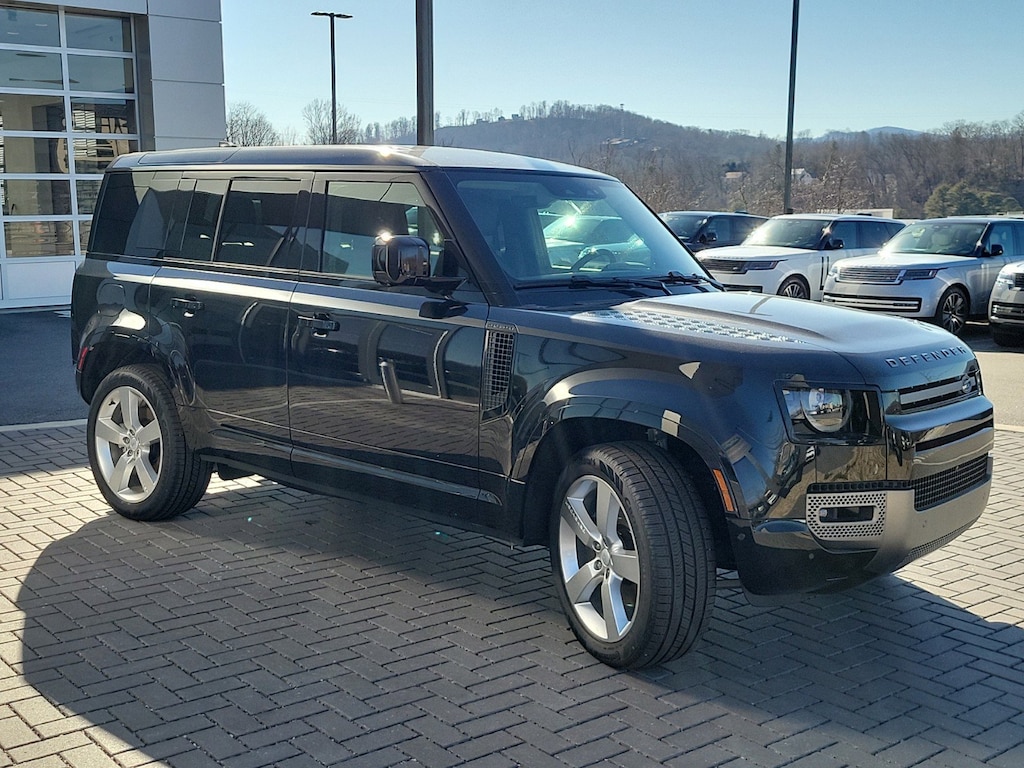 Certified 2025 Land Rover Defender X-Dynamic SE 110 P500 X-Dynamic SE