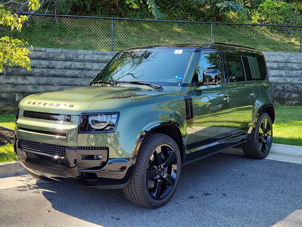 2026 Land Rover Defender 110 400PS X-Dynamic SE SUV