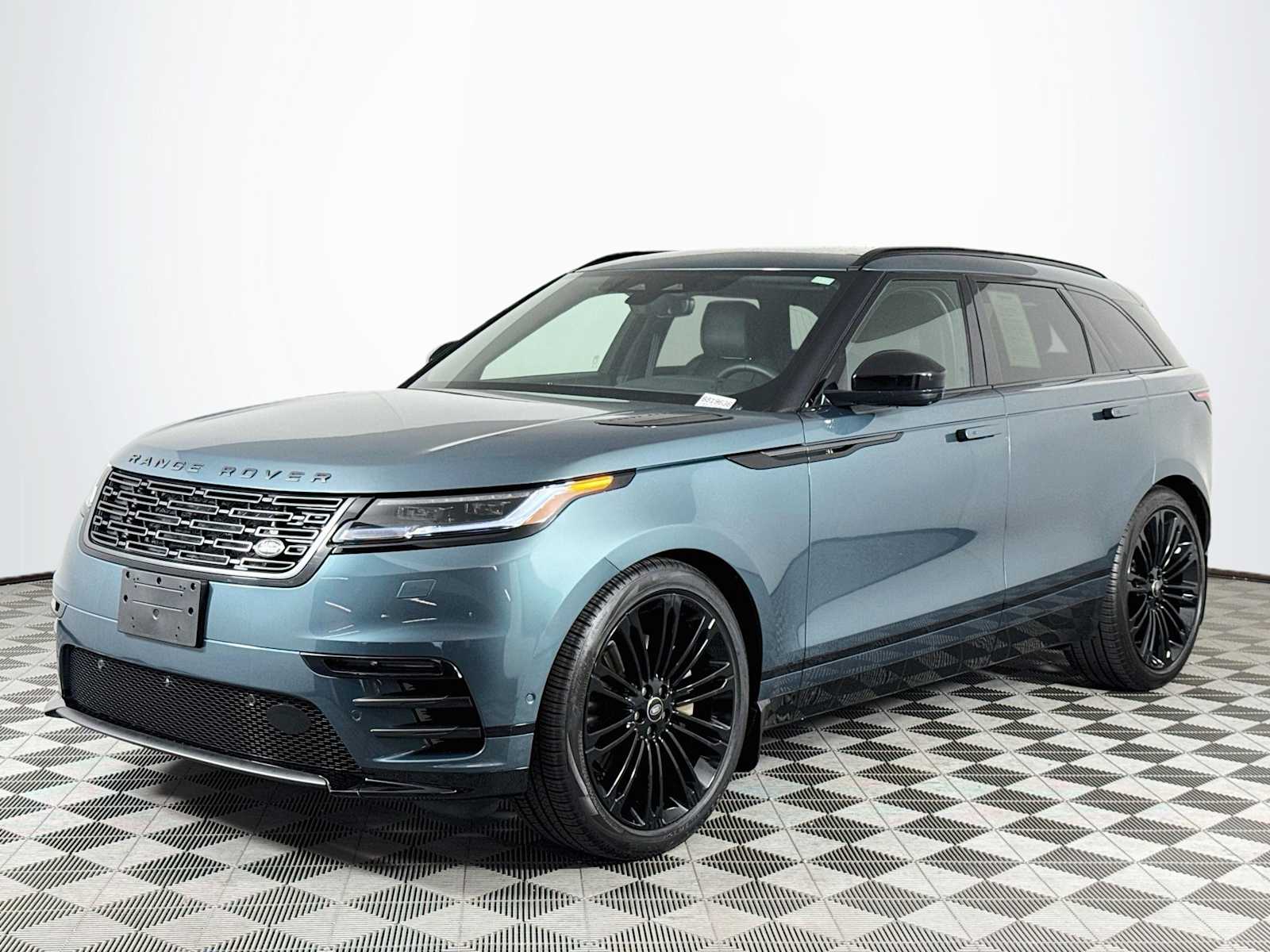 2026 Land Rover Range Rover Velar