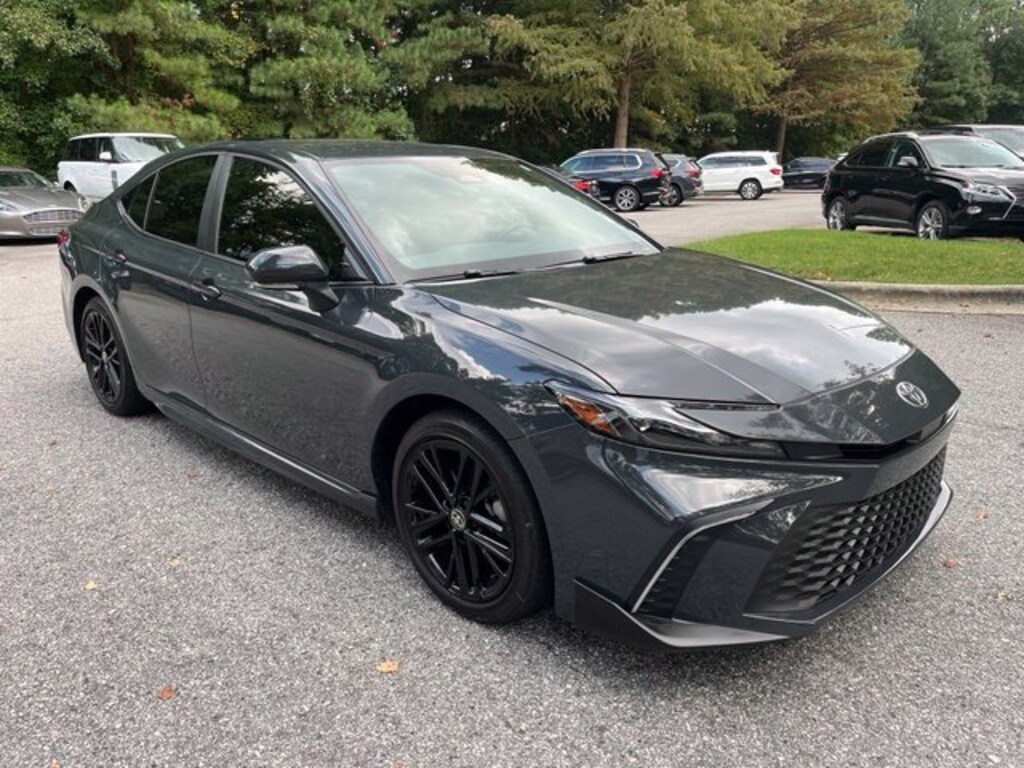 Used 2025 Toyota Camry SE Sedan