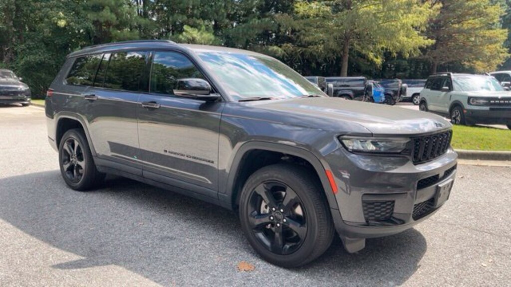 Used 2023 Jeep Grand Cherokee L Altitude SUV
