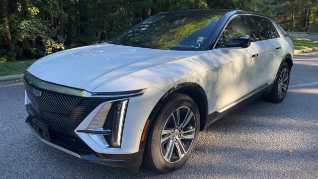 Used 2025 Cadillac Lyriq Luxury SUV