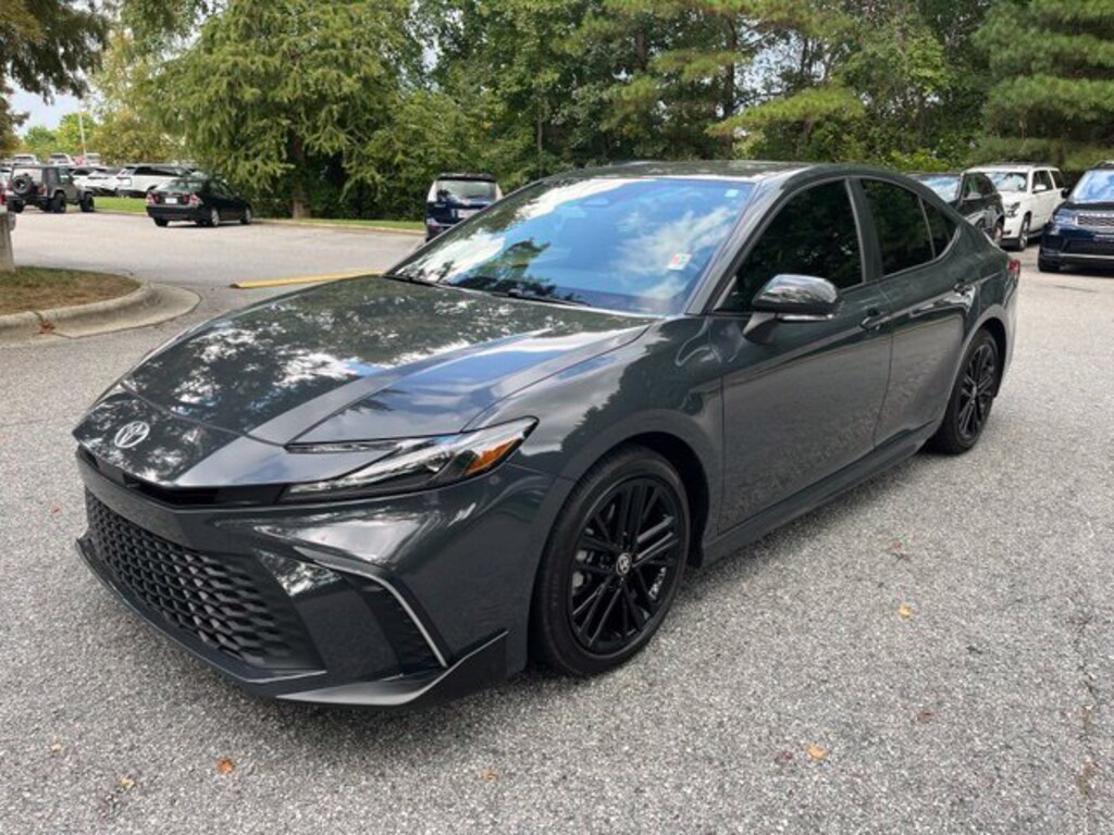 Used 2025 Toyota Camry SE Sedan
