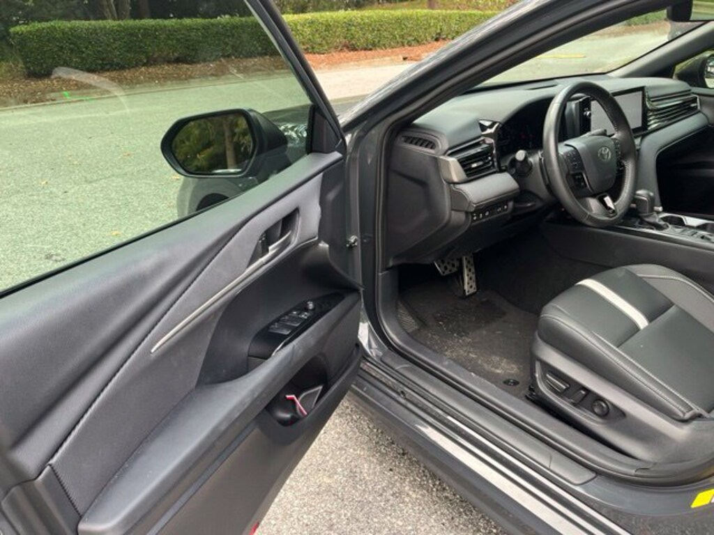 Used 2025 Toyota Camry SE Sedan