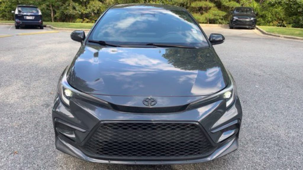 Used 2023 Toyota Corolla SE Sedan