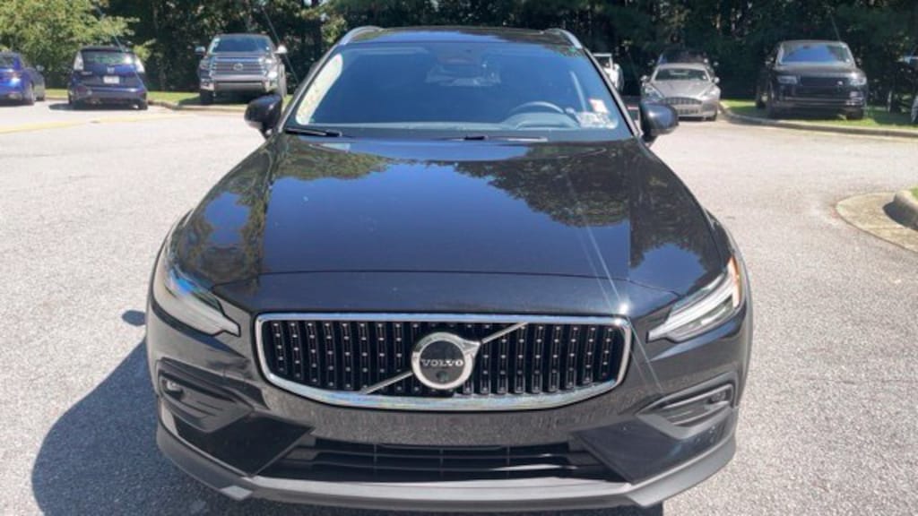 Used 2026 Volvo V60 Cross Country Ultra Wagon