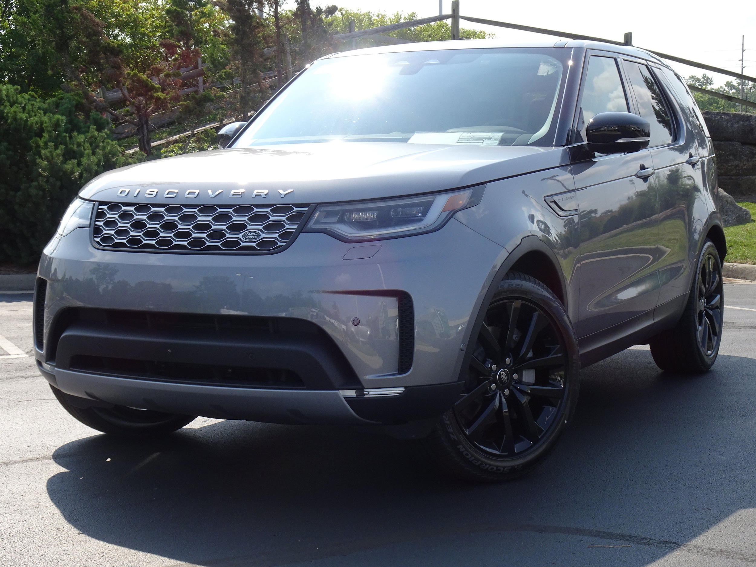 2026 Land Rover Discovery