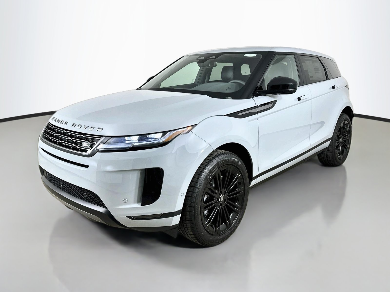 2026 Land Rover Range Rover Evoque