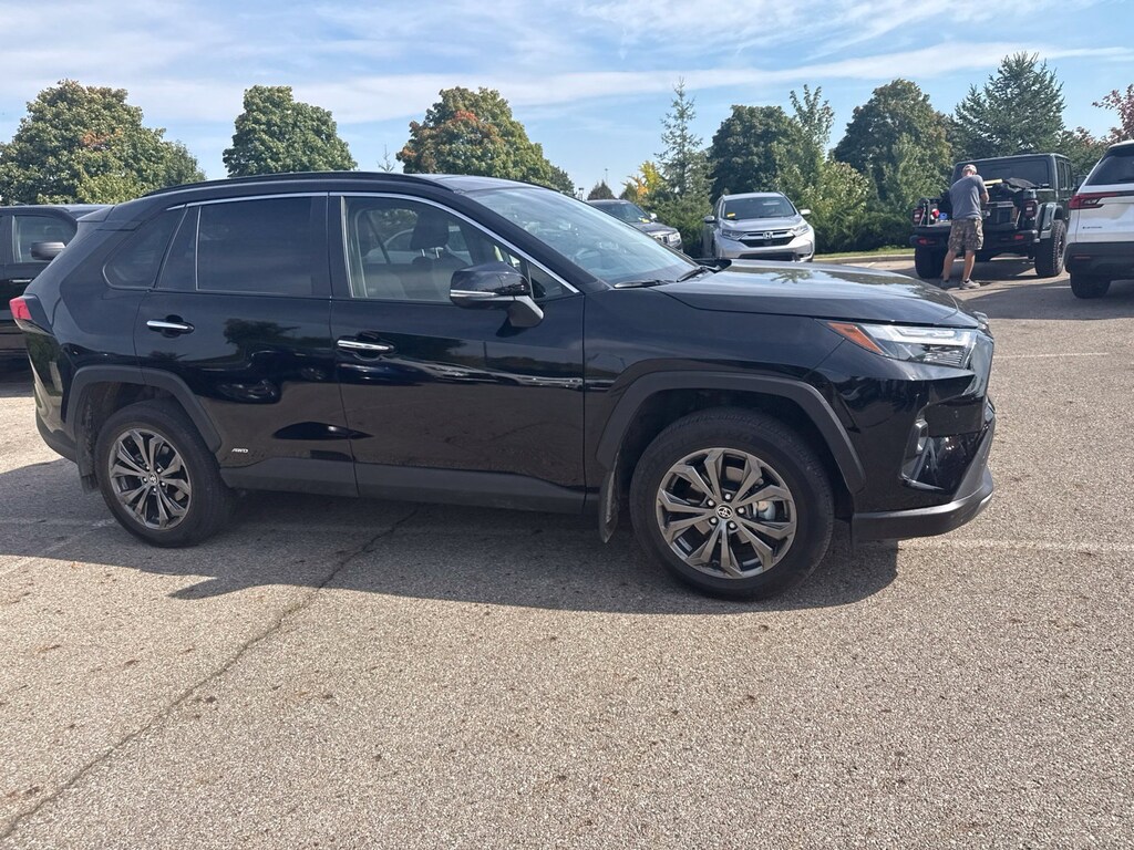 Used 2025 Toyota RAV4 Hybrid Limited SUV