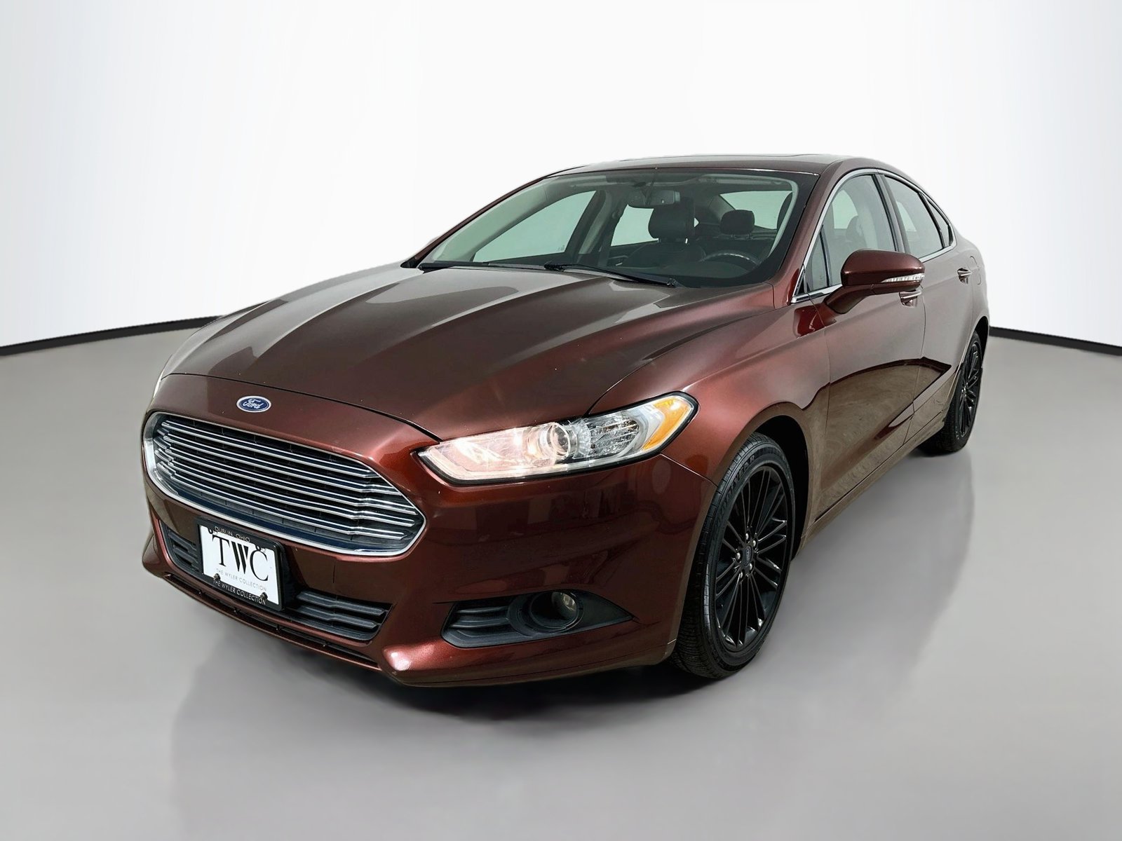 Used 2016 Ford Fusion SE Sedan