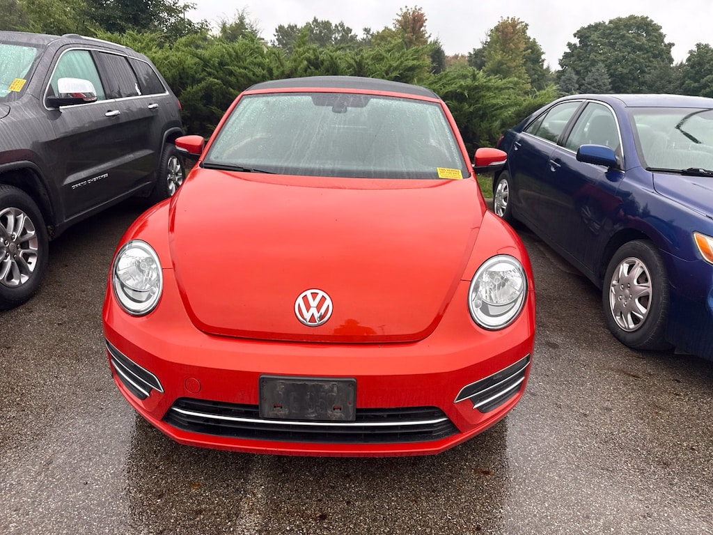 Used 2018 Volkswagen Beetle 2.0T SE Convertible
