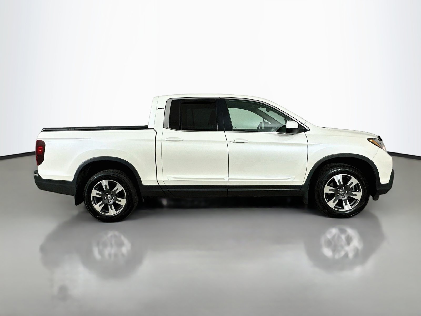Used 2017 Honda Ridgeline RTL Truck