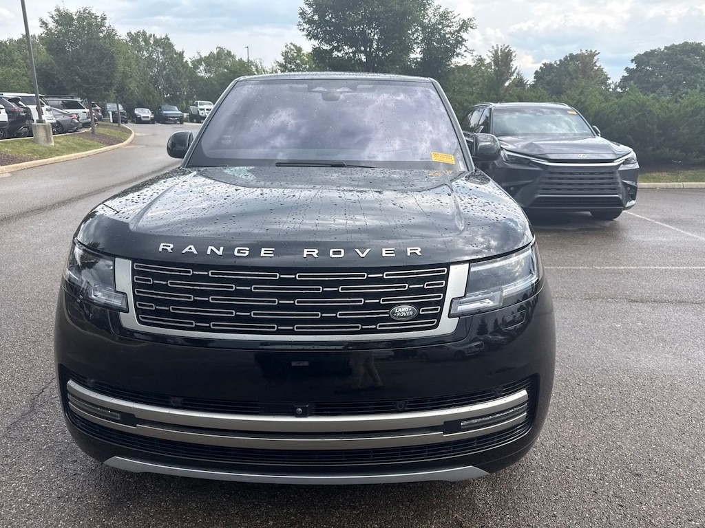 Used 2023 Land Rover Range Rover P400 SE SWB SUV