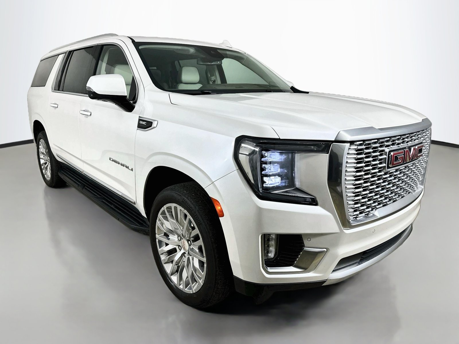 Used 2023 GMC Yukon XL Denali SUV