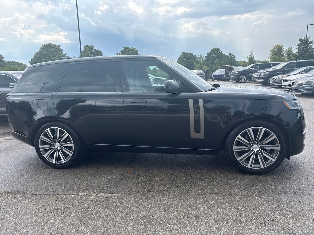 Used 2023 Land Rover Range Rover P400 SE SWB SUV
