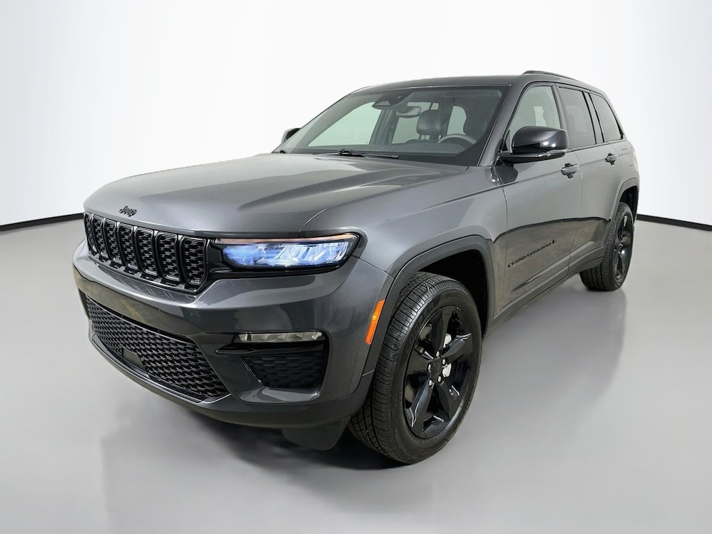 Used 2024 Jeep Grand Cherokee Limited SUV