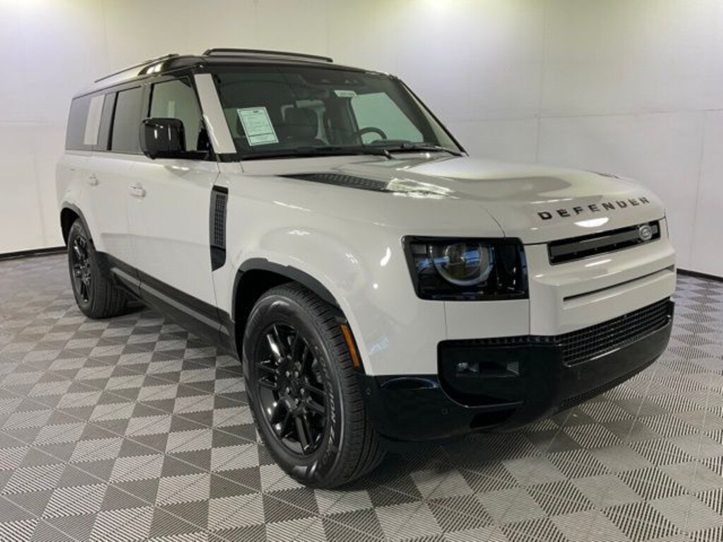 New 2026 Land Rover Defender 130 X-Dynamic SE SUV
