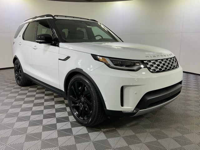 New 2025 Land Rover Discovery S 300PS SUV