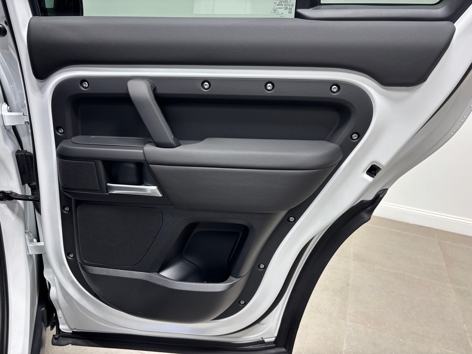2026 Land Rover Defender S - Photo 39