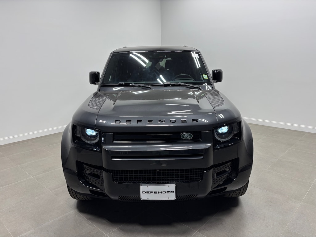 Used 2025 Land Rover Defender 130 X-Dynamic SE AWD 130 P400 X-Dynamic SE SUV