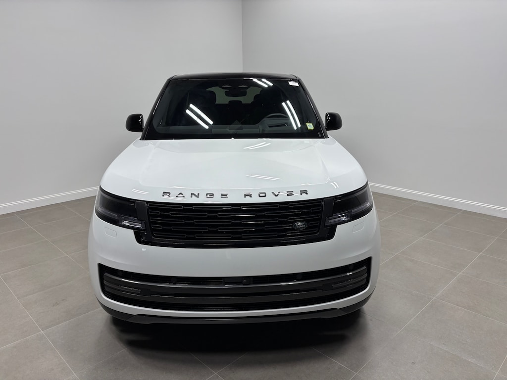 New 2026 Land Rover Range Rover SE SUV