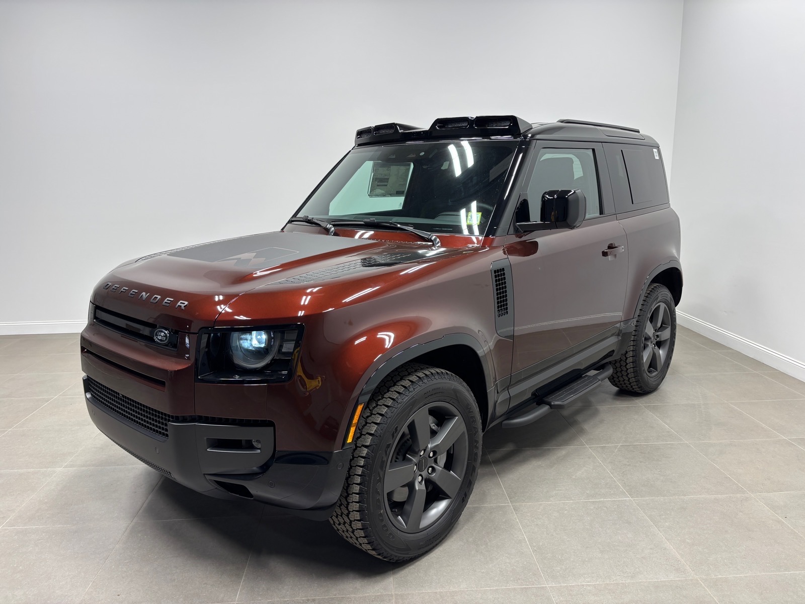 2026 Land Rover Defender 90 X-Dynamic SE SUV