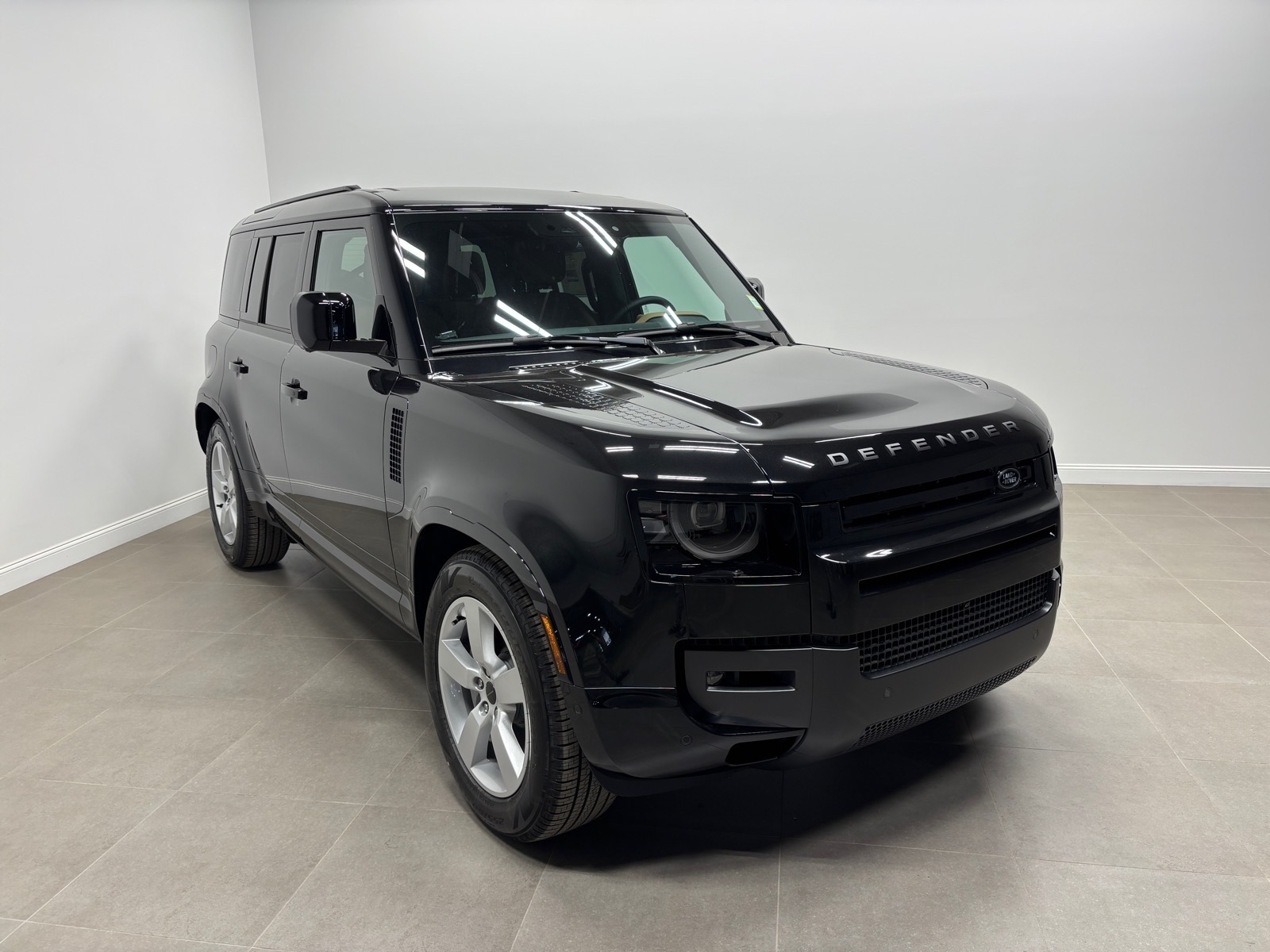 New 2026 Land Rover Defender 110 X-Dynamic SE SUV