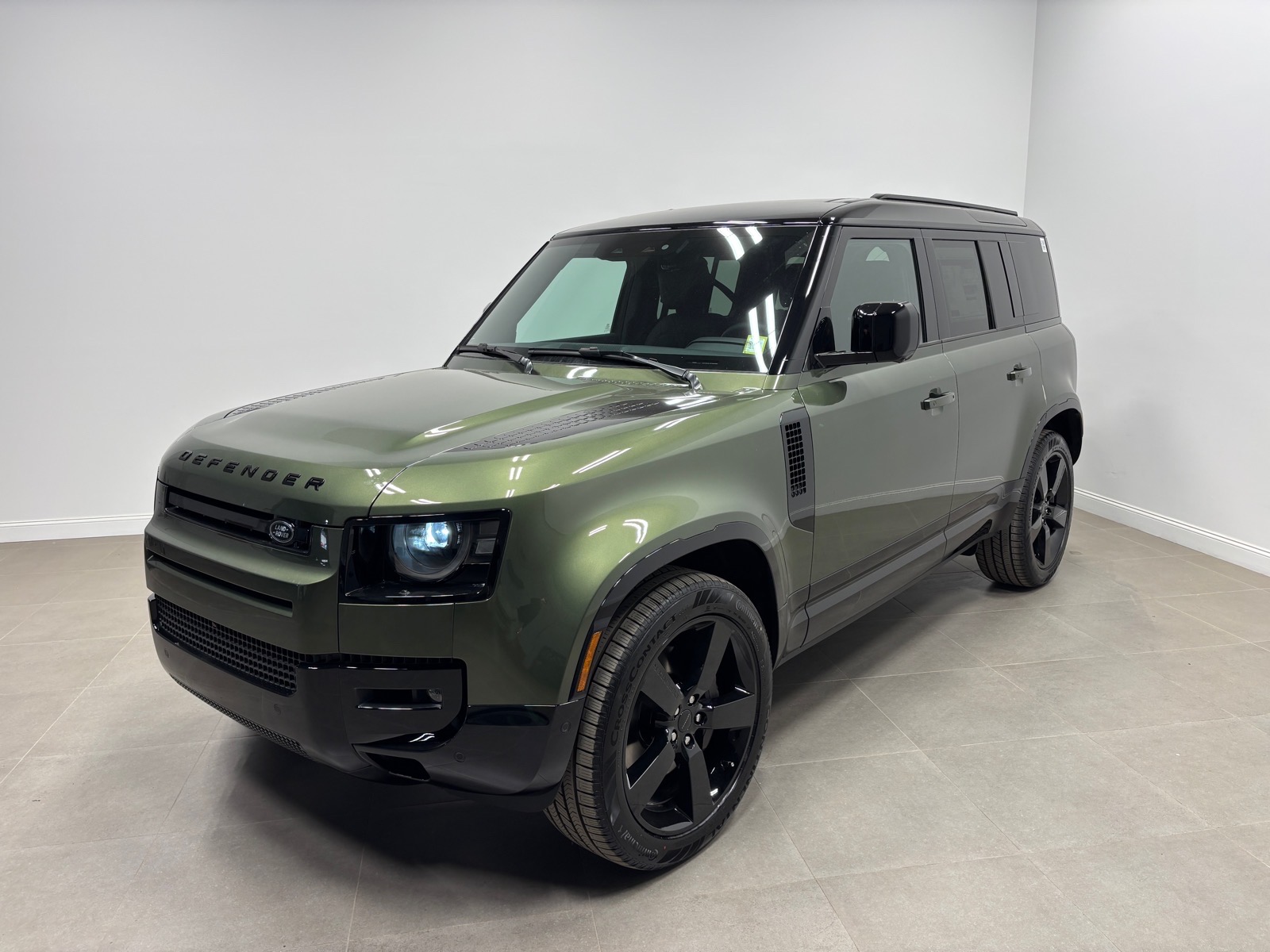 New 2026 Land Rover Defender 110 X-Dynamic SE SUV