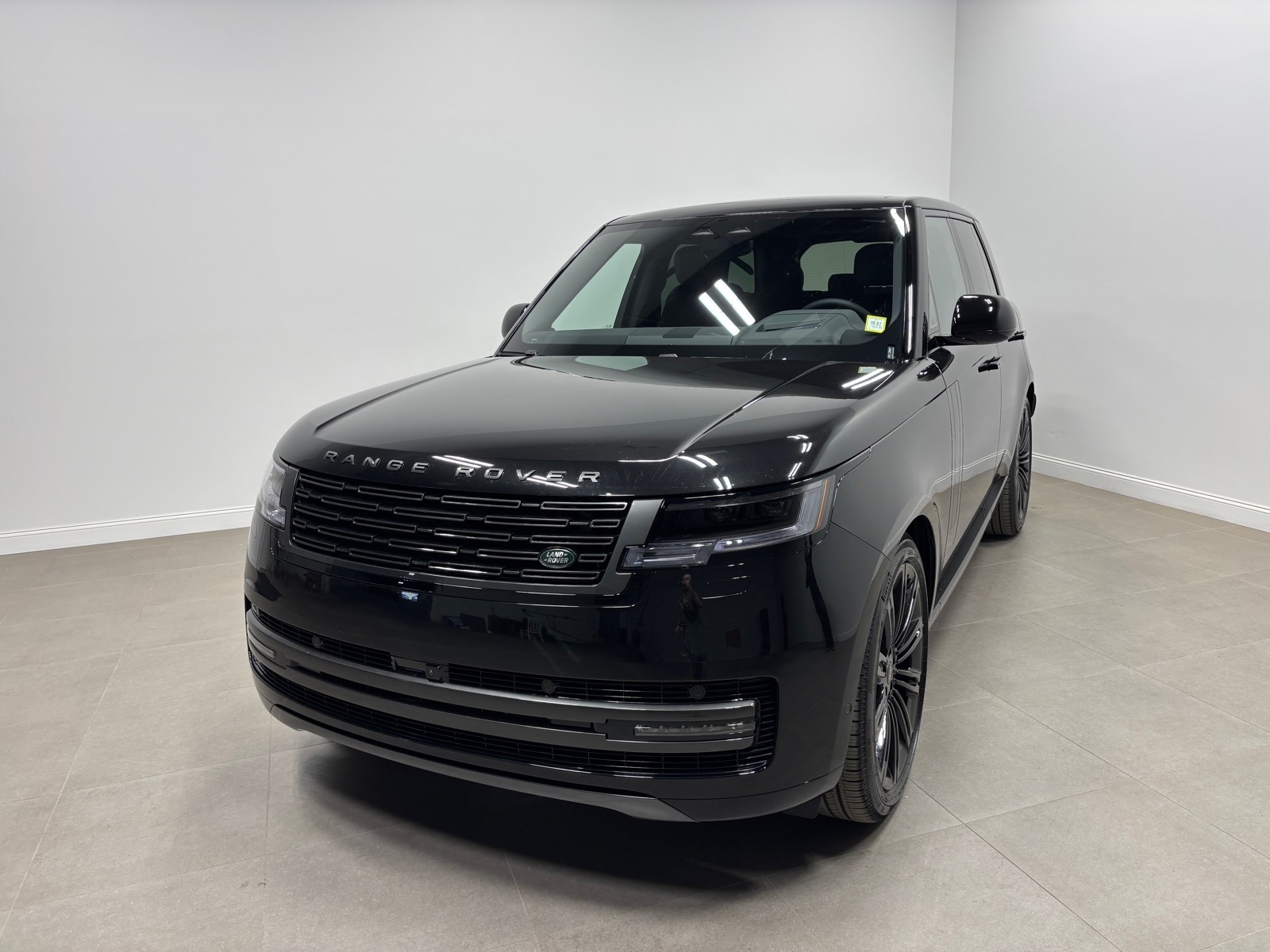 New 2027 Land Rover Range Rover SE SUV