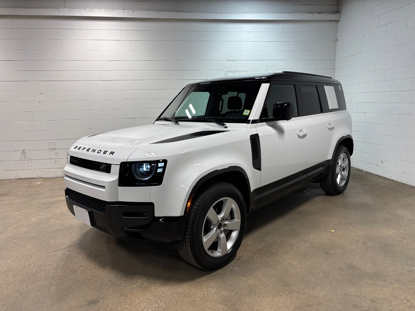 2026 Land Rover Defender 110 110 X-Dynamic SE SUV