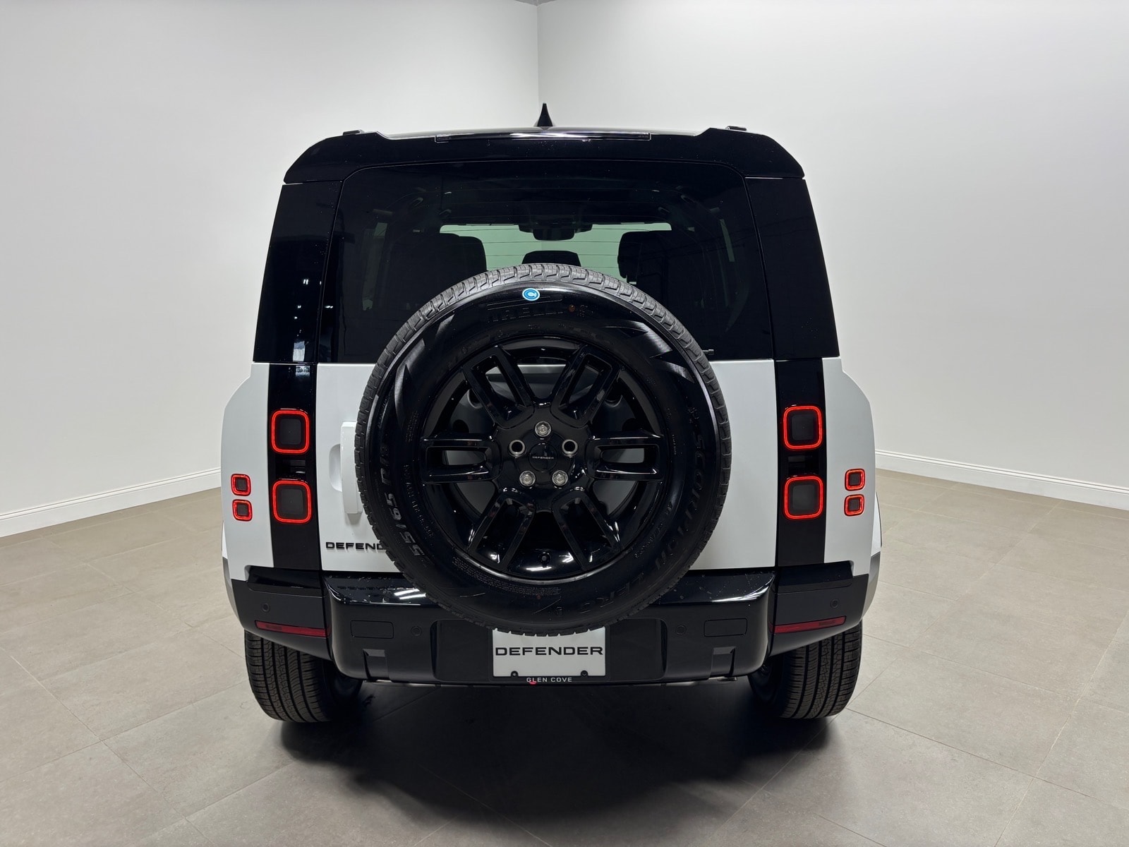 2026 Land Rover Defender S - Photo 8