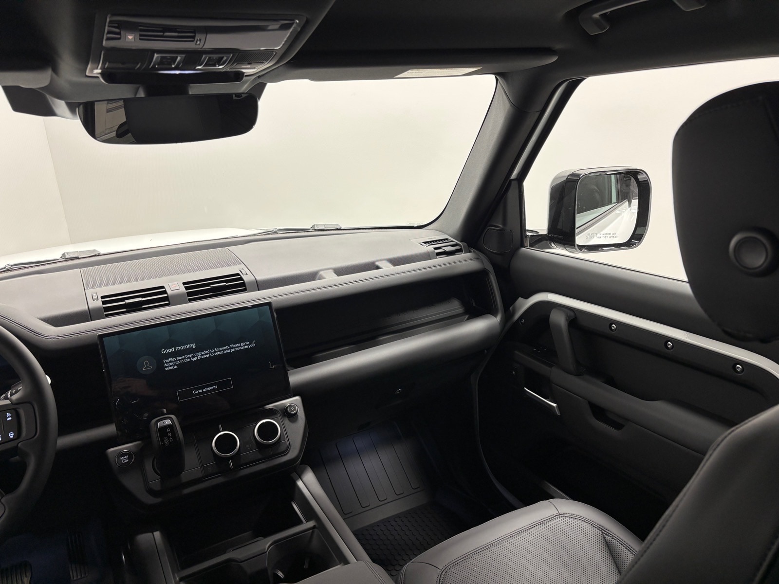 2026 Land Rover Defender S - Photo 35