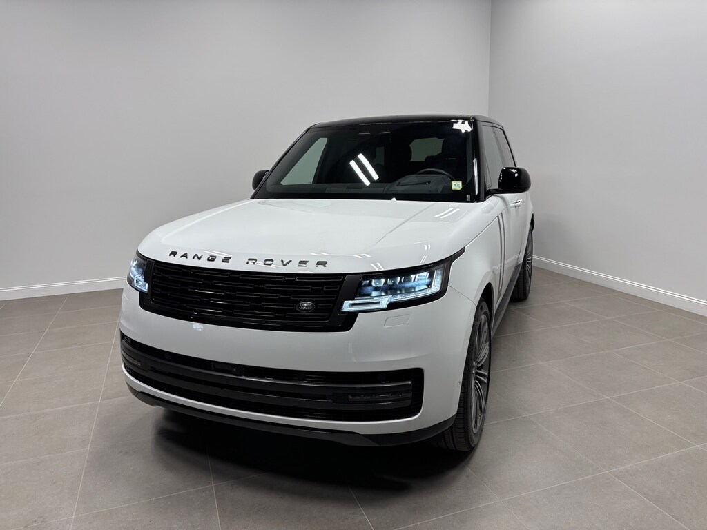 New 2026 Land Rover Range Rover SE SUV