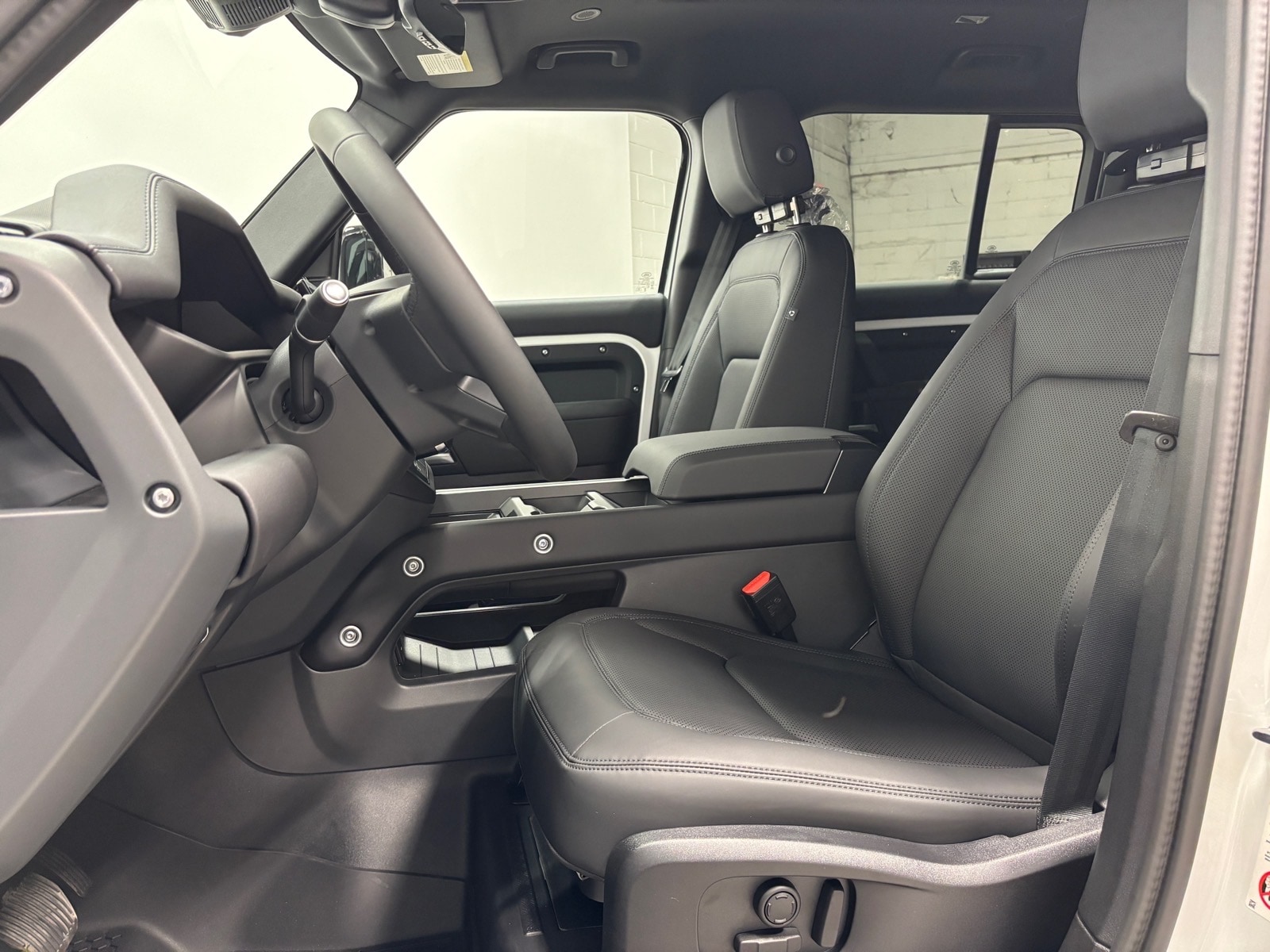 2026 Land Rover Defender S - Photo 24