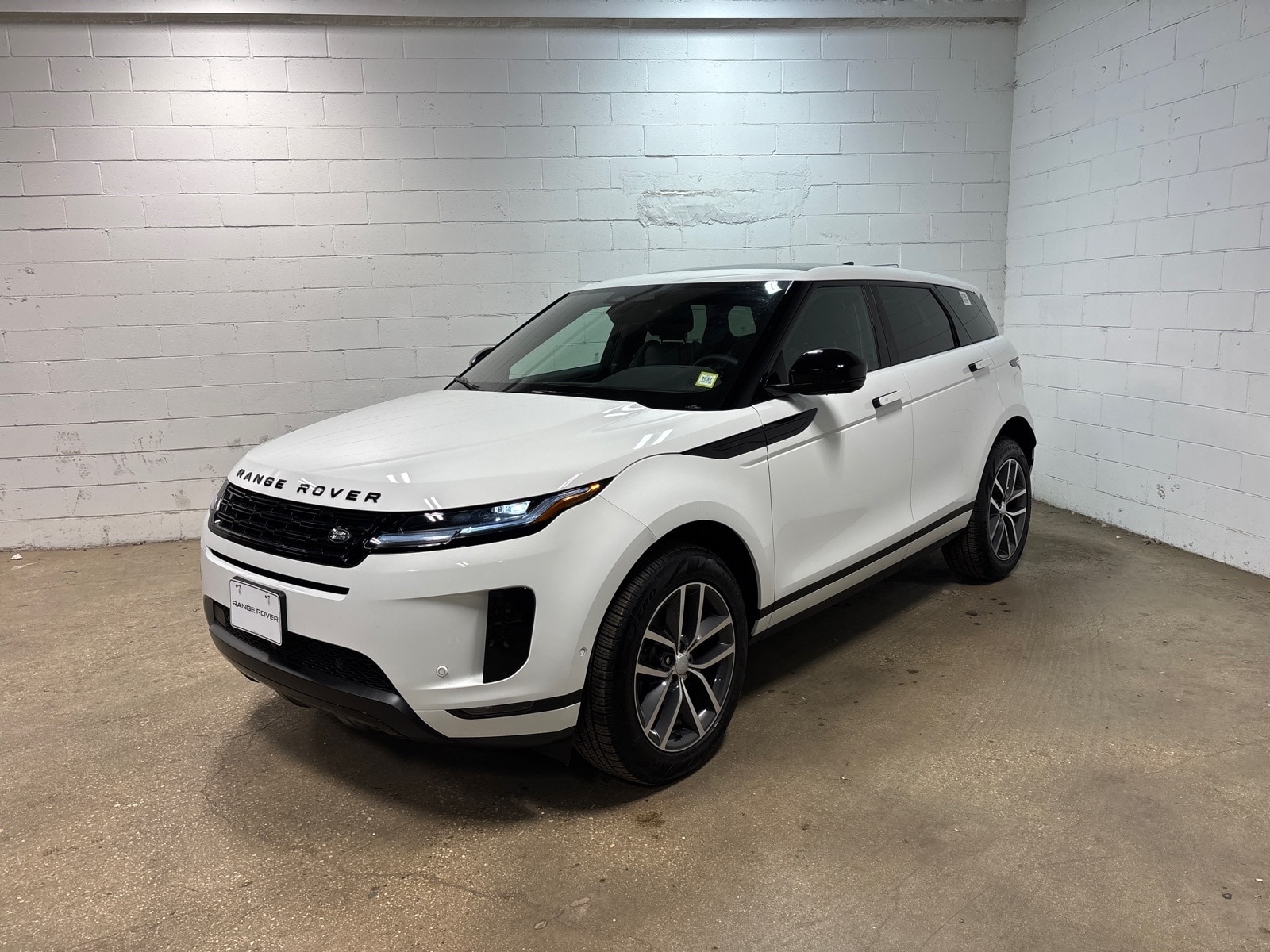 2026 Land Rover Range Rover Evoque