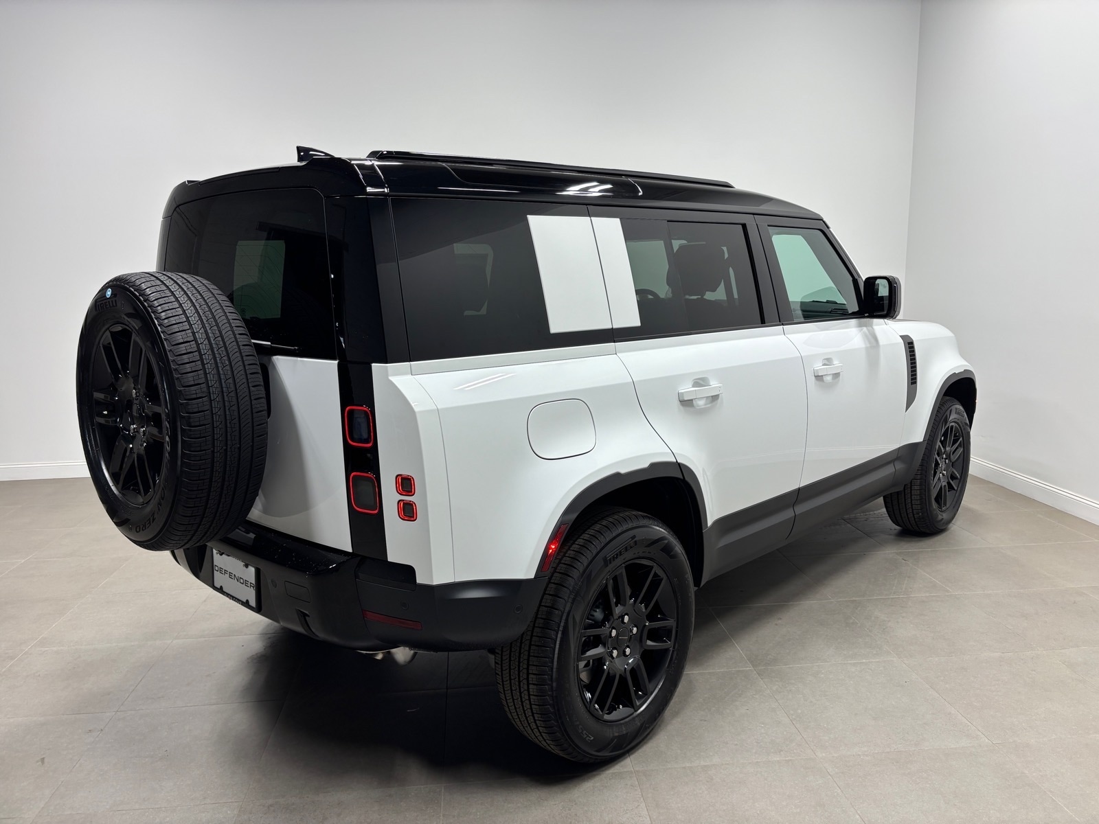 2026 Land Rover Defender S - Photo 6
