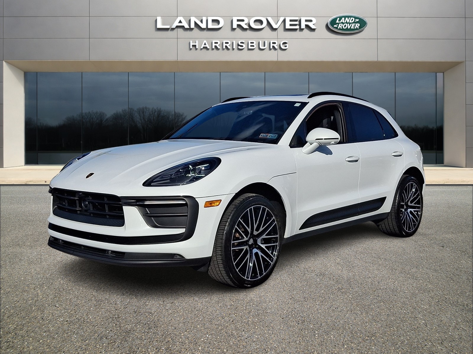 2022 Porsche Macan